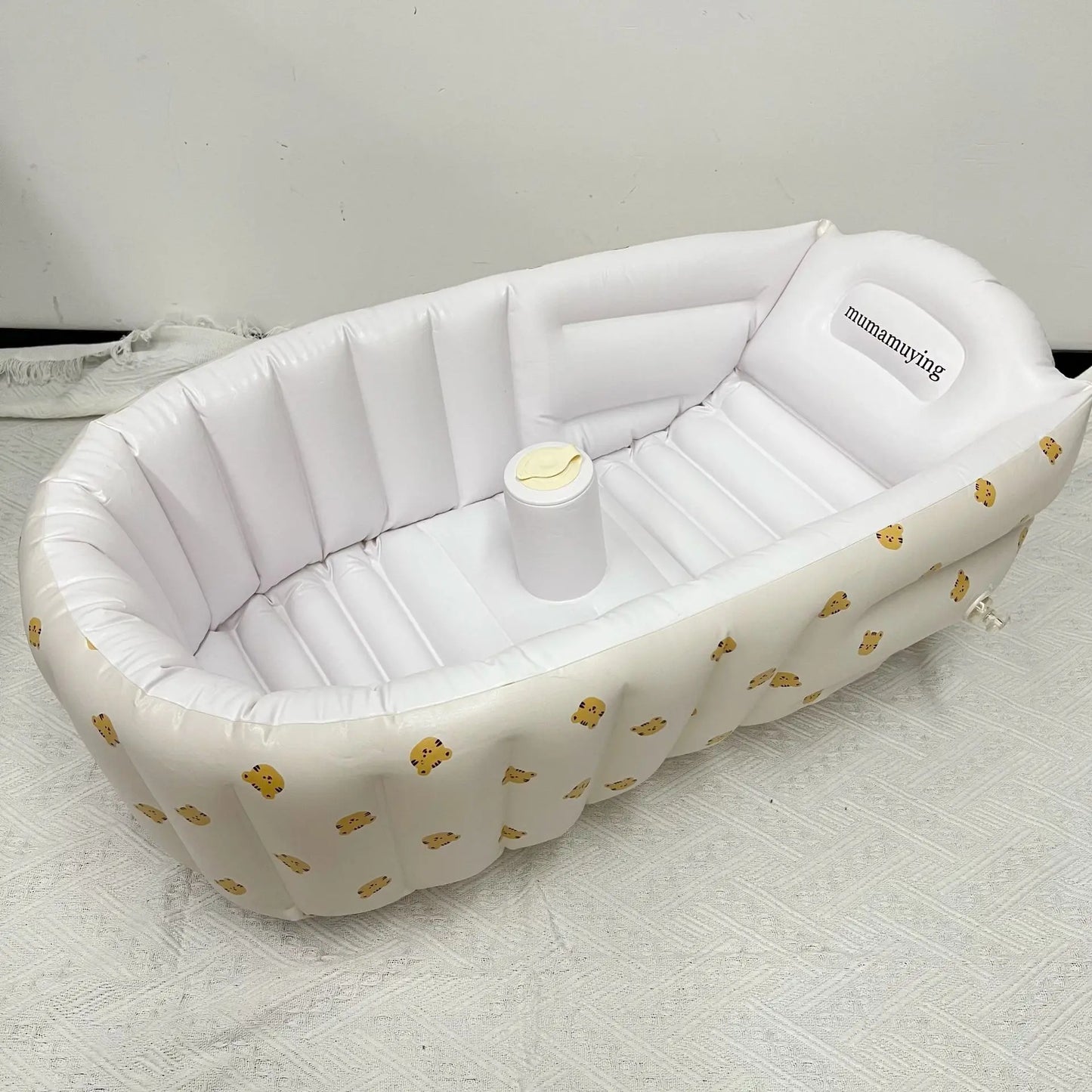 Children’s Outdoor Inflatable Bathtub